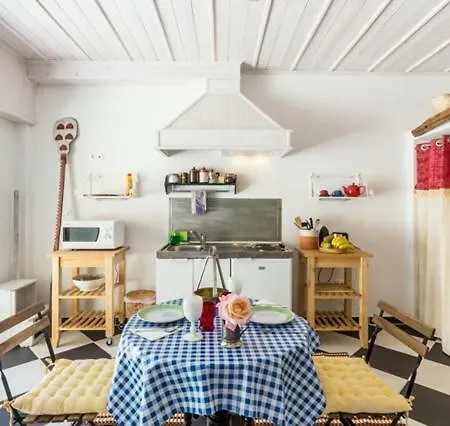 Apartment Crete Retreat - Nature & Comfort Await *